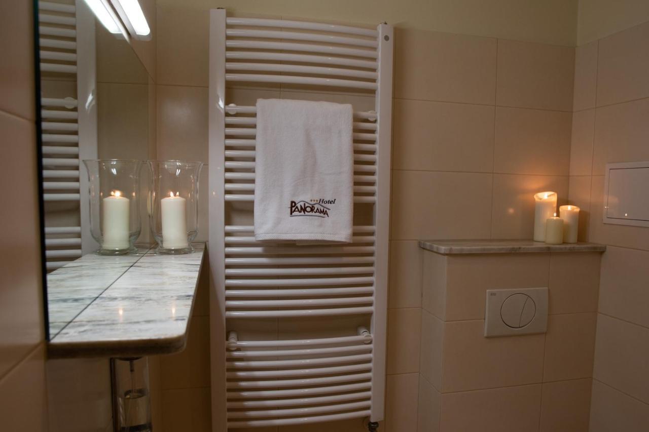 Hotel Panorama Ostrowiec Świętokrzyski エクステリア 写真